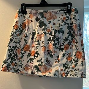 Kittenish floral mini skirt